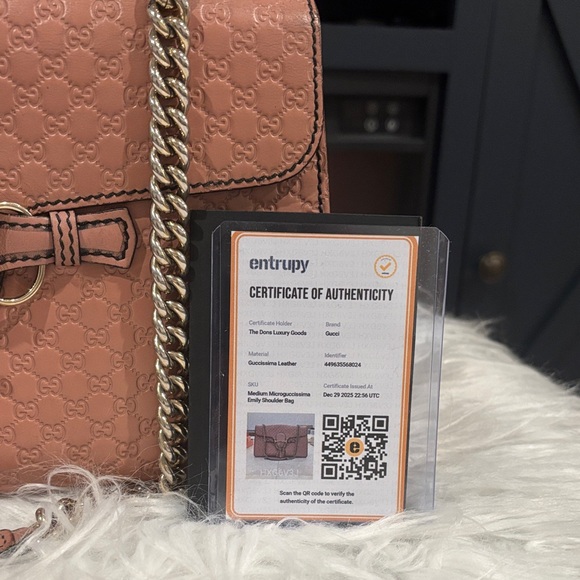 Gucci Pink Leather medium Microguccissima Emily Shoulder Bag - Picture 2 of 10